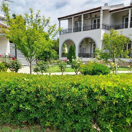 Artemis Studios & Apartments Sidari Екстер'єр фото