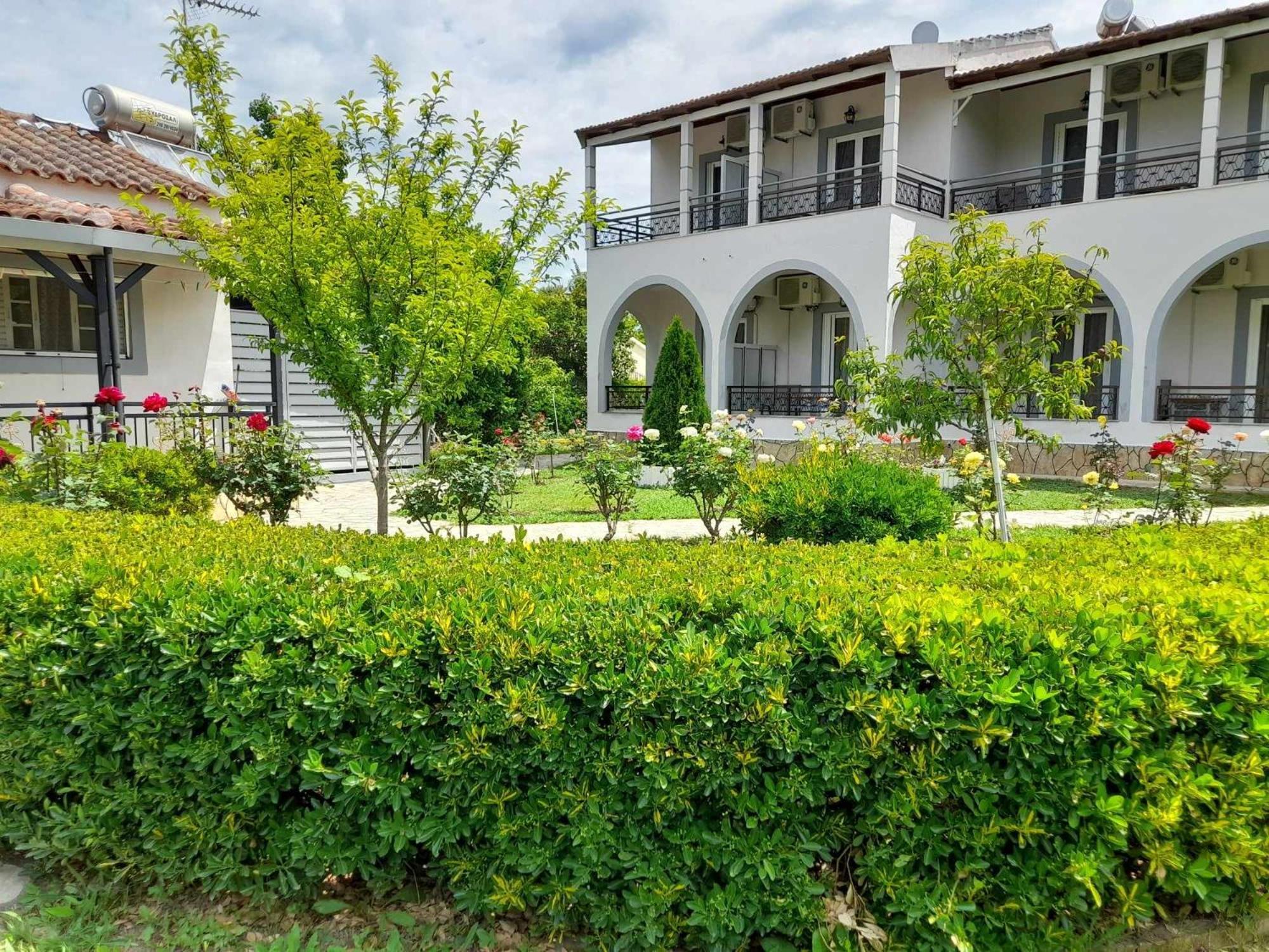 Artemis Studios & Apartments Sidari Екстер'єр фото