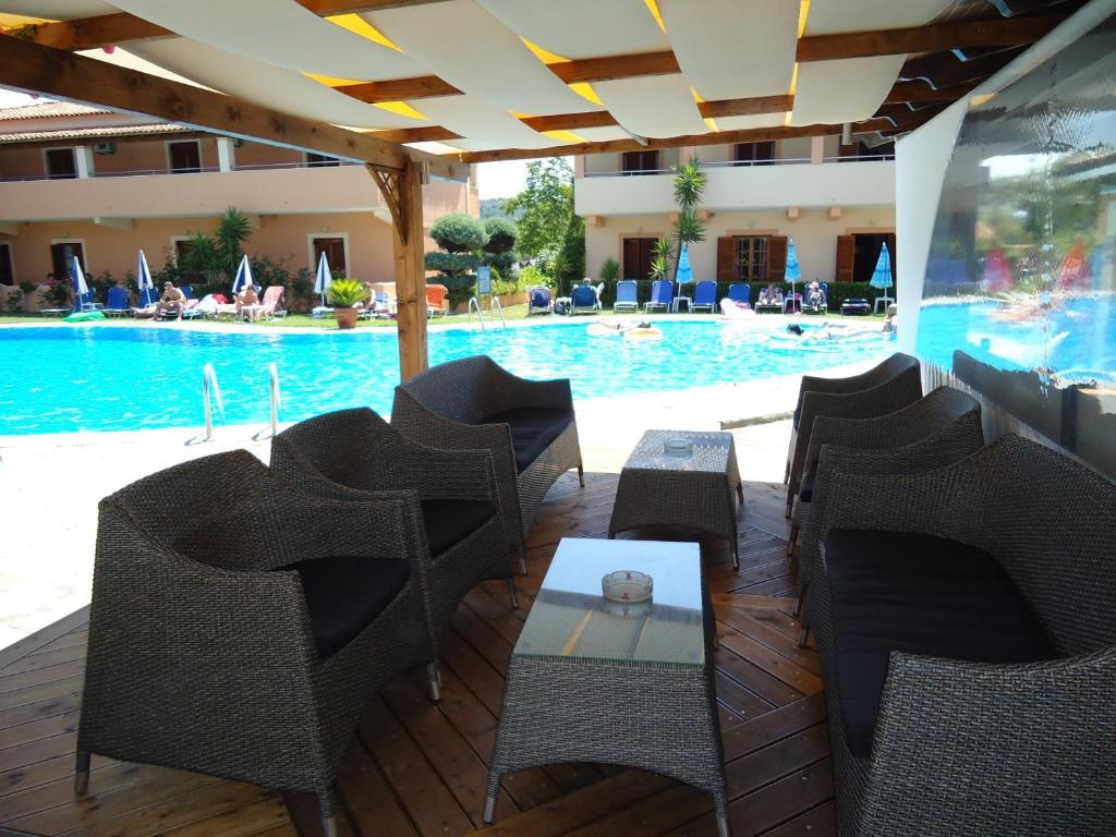Artemis Studios & Apartments Sidari Екстер'єр фото